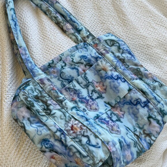 BAGGU x Collina Strada NWT Baggu Small Cloud Carry-on - Blue Thorns - Picture 2 of 4